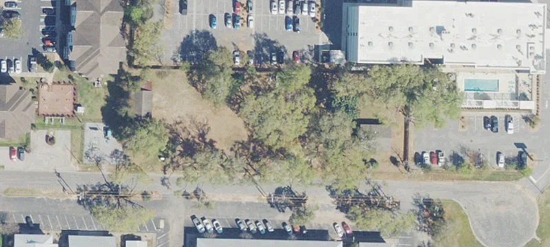 Versatile Property Near I-10 Davis
