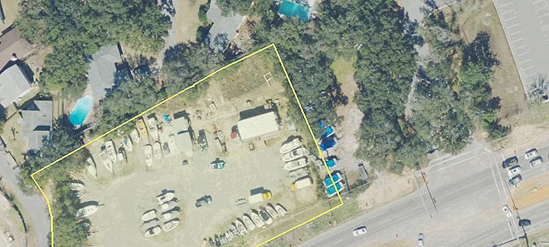 Retail Space on Gulf Breeze Parkway