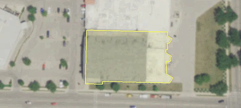 Retail Space with High Visibility