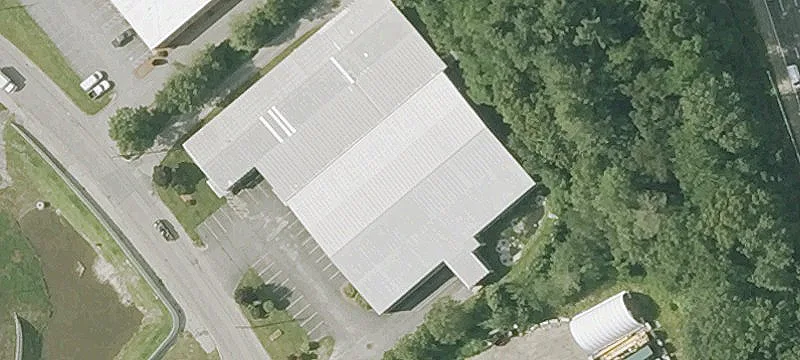 Industrial Building For Sale/Lease