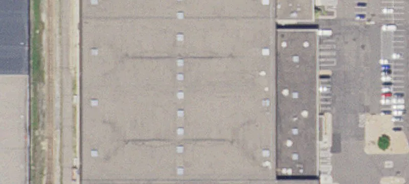 Plymouth Warehouse with 32' Clearance
