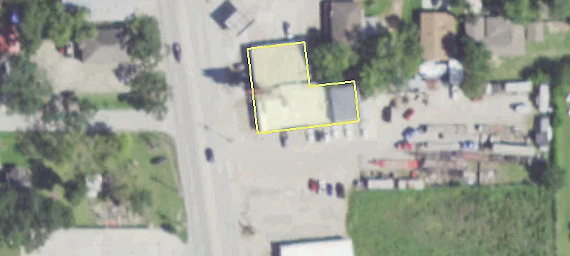 Mixed-Use Property in Highlands, TX