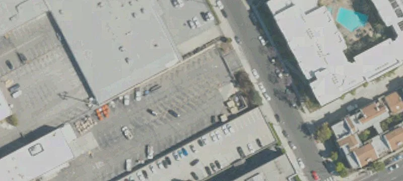 Freestanding Building with Covered Land
