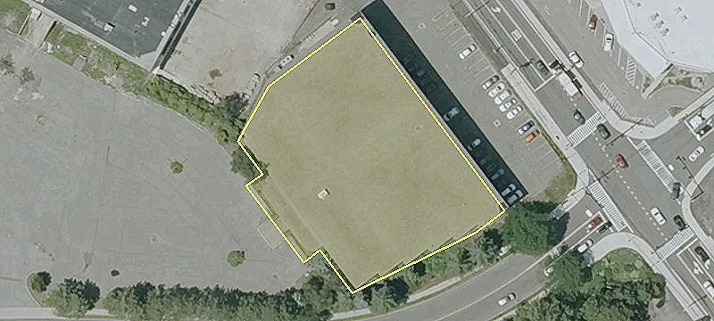 Chelsea Warehouse with Transit Access