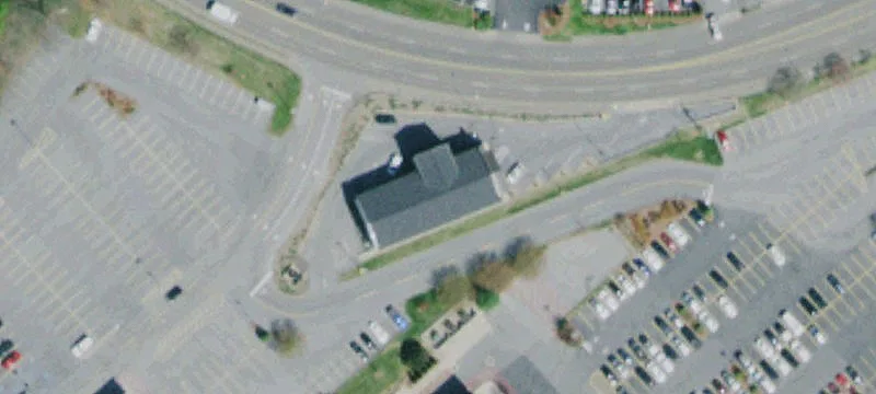 Refurbished Retail Showroom Near Mall