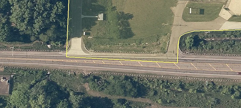 25+ Acres Corner Lot