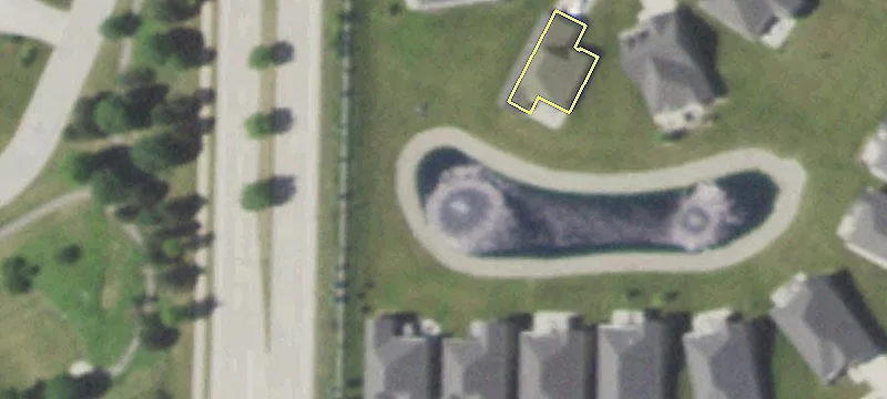 Commercial Land in Growing Area