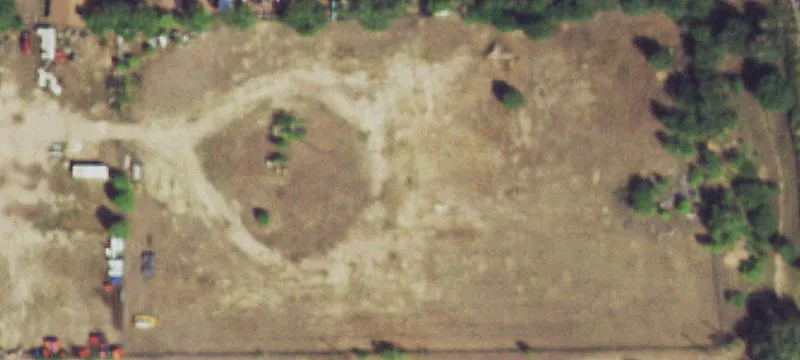 Land with Warehouse Near I-25