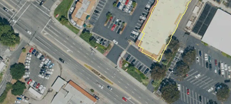 Retail Space Available For Lease