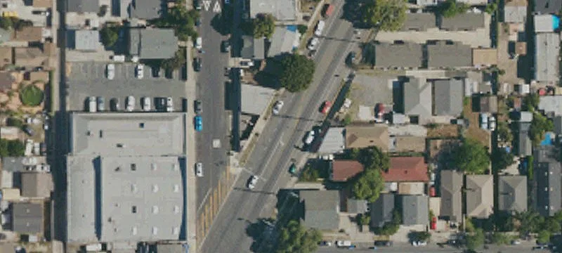 Manufacturing/Warehousing Building Available