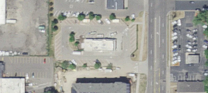 Bloomington Restaurant/Retail Freestanding Property