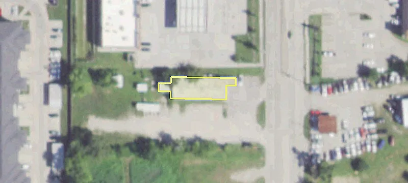 Commercial Land in High-Traffic Area