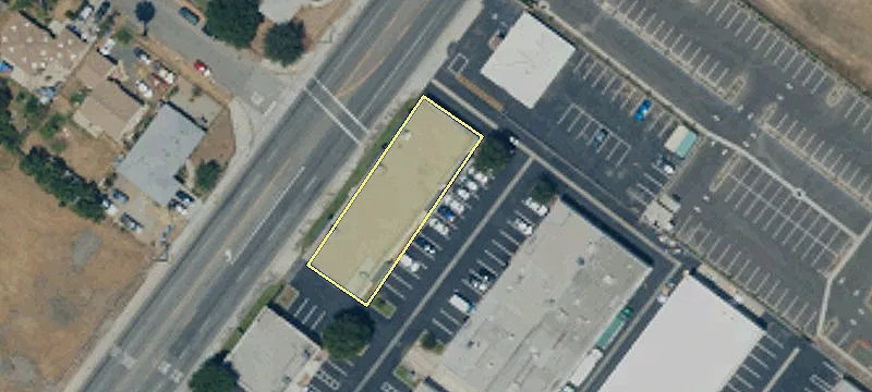 Jurupa Valley Warehouse with Yard