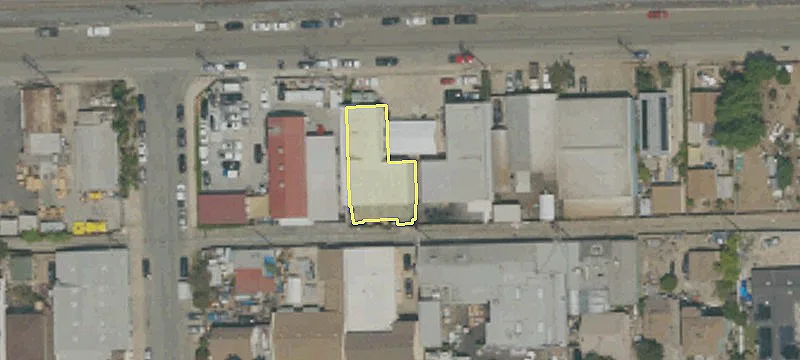 Divisible Warehouse Buildings with Yard
