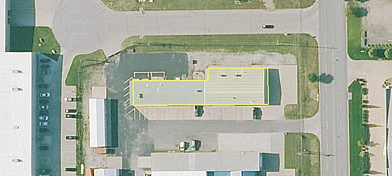 Commercial Investment Opportunity with Fenced Lot