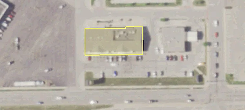 Retail Space with Great Visibility