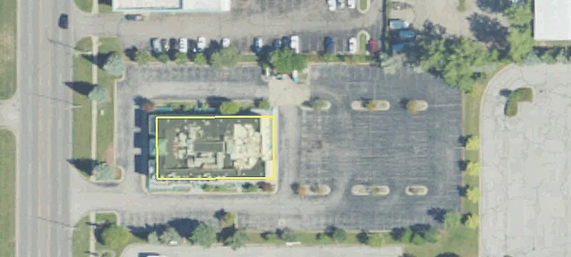 Highly Visible Land on Bay Road