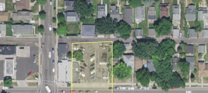 Retail Building in Macalester-Groveland