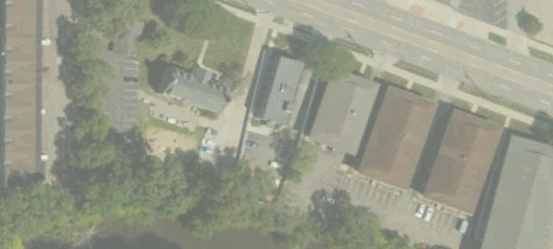 Renovated Retail/Office Space Near Campus