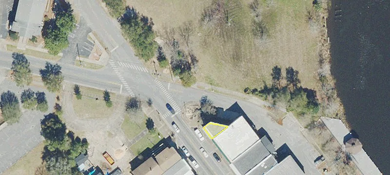 Waterfront Land in Downtown Milton