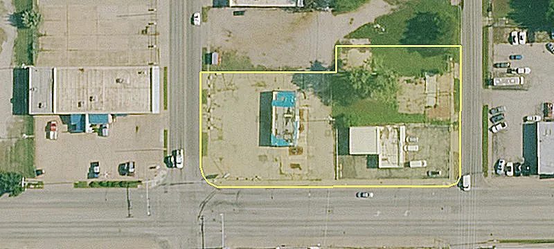 Corner Lot Near Old Town