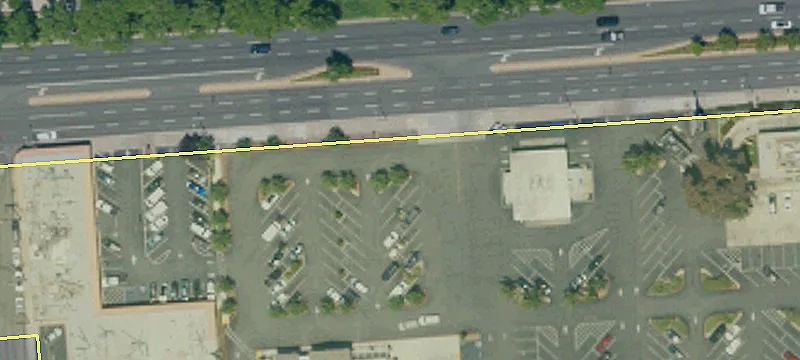 Commercial Pad on Lyons Avenue