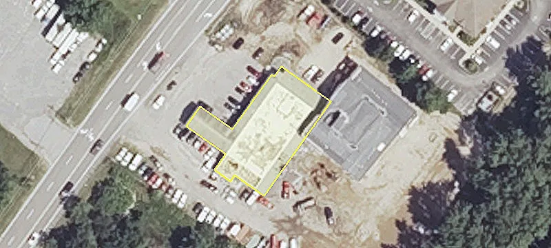 Retail Property Near Maine Turnpike