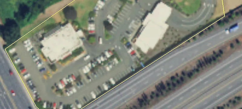 Red Robin Vancouver Mall Outparcel