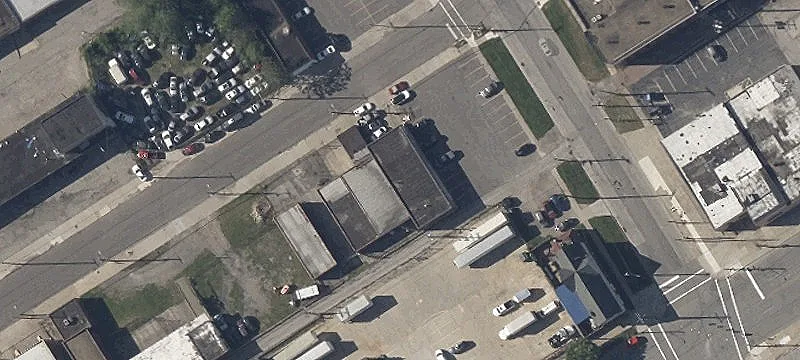 Flex Building with Storage Units