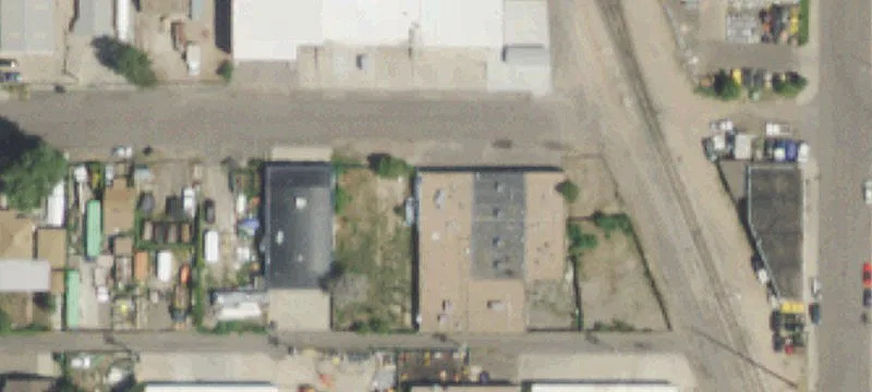 Warehouse with Fenced Yard