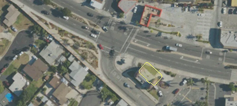 Secured Warehouse with Paved Yard