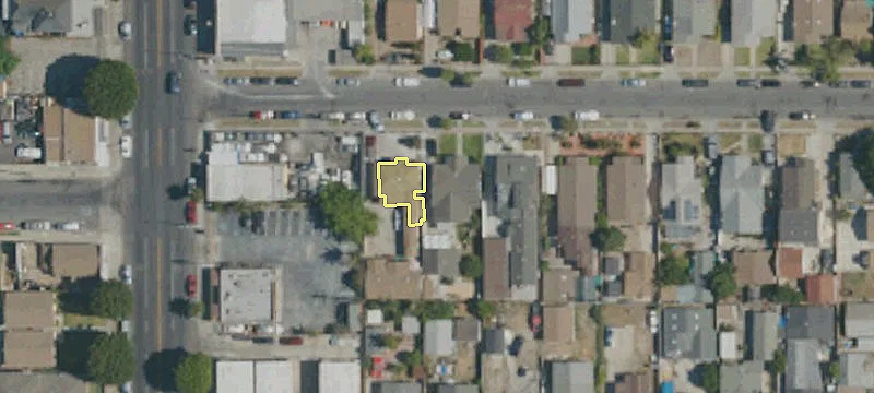 Improved Lot Near Ports