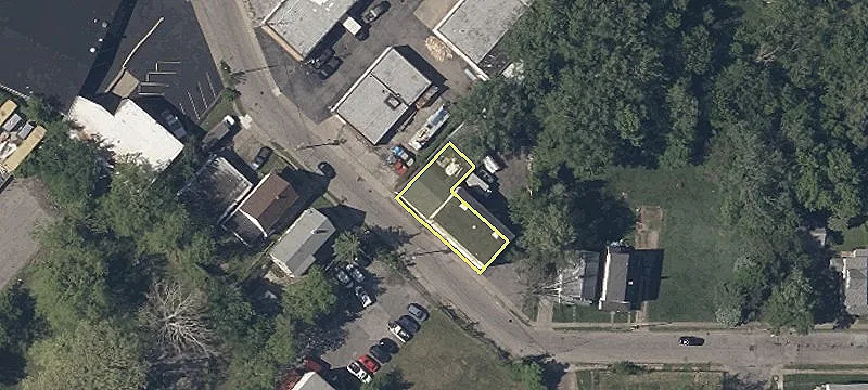 Industrial Building with Fenced Yard