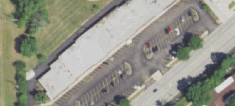 Retail Space in Woodridge Center