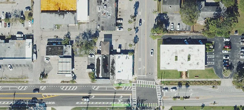 Commercial Building Near Downtown Sarasota