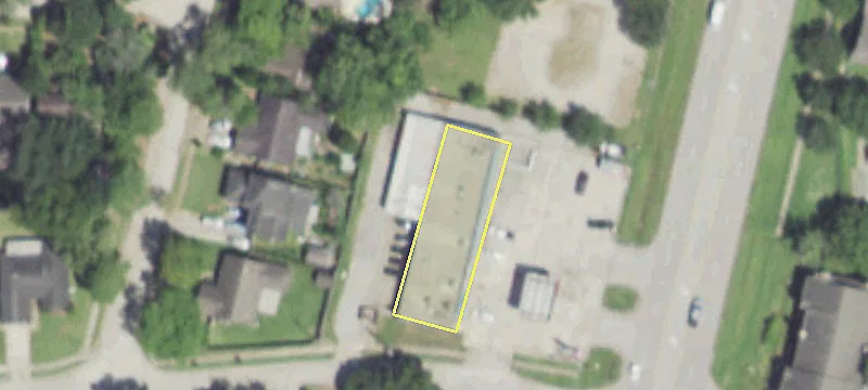 High-Traffic Shopping Center Investment