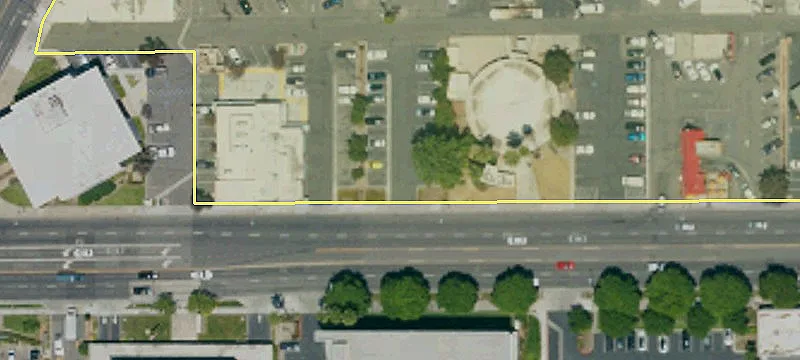 Free Standing Retail Building