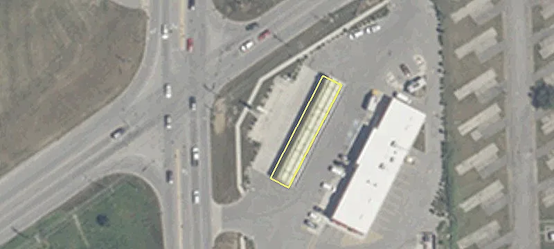 Retail Space in Leo Shoppes