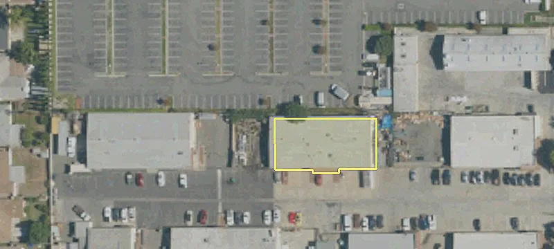 Functional Distribution/Manufacturing Facility For Rent