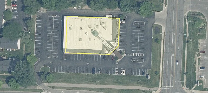 Retail Space at Signalized Intersection