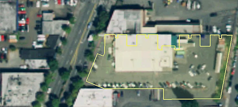 Retail Spaces on High Traffic Street