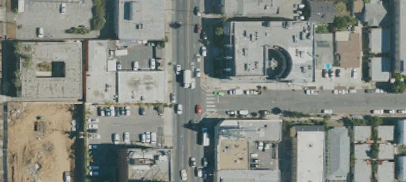 Koreatown Showroom-Warehouse on Large Lot
