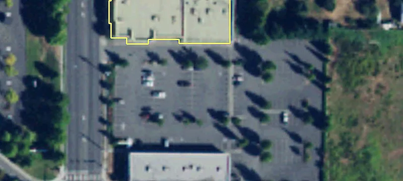 Retail Space on Burlington Blvd