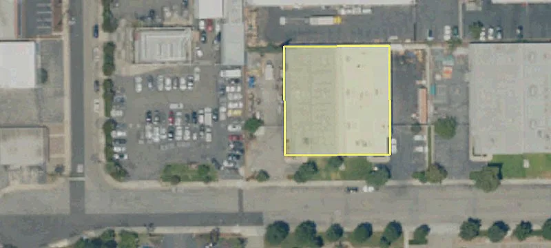 Freestanding Warehouse with Fenced Yard