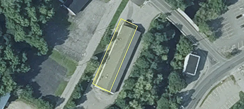 Versatile Building in Central Maine