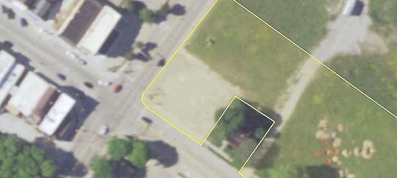 Kaukauna Corner Lot on Highway
