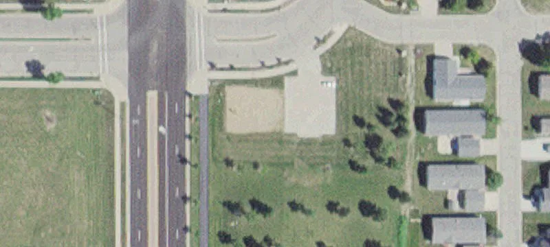 Commercial Land Near Retailers