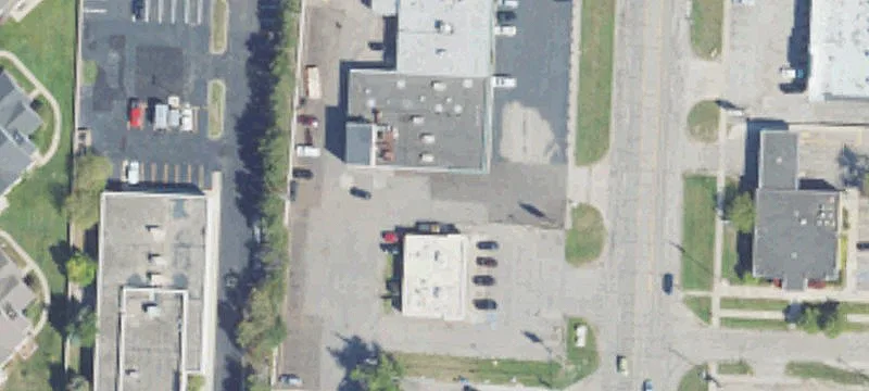 Retail Space on Harper Avenue