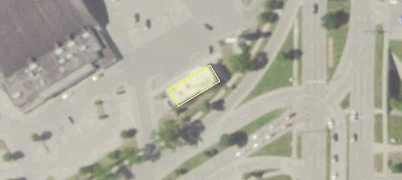 Retail Space with Drive-Thru Potential