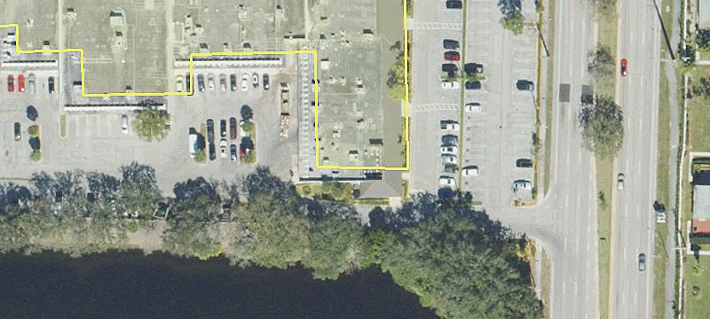 Retail Space in Greenacres Center